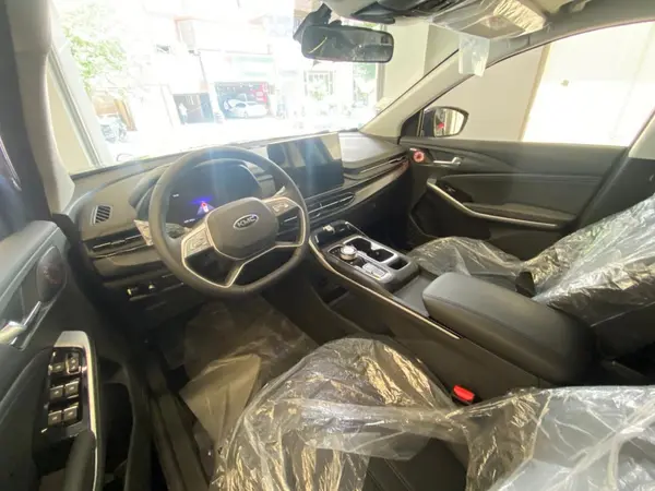 پیش فروش کی ام سی، J7