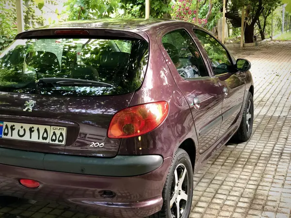 پژو، 206