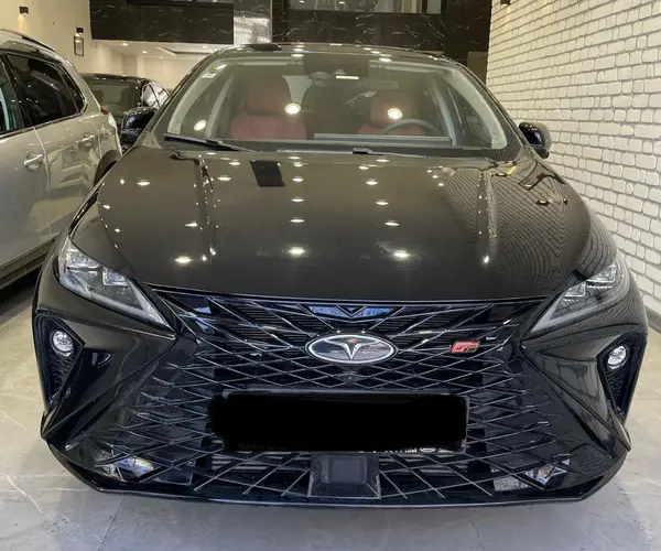 فونیکس، آریزو 6 جی تی (Z6 GT)