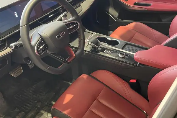 فونیکس، آریزو 6 جی تی (Z6 GT)