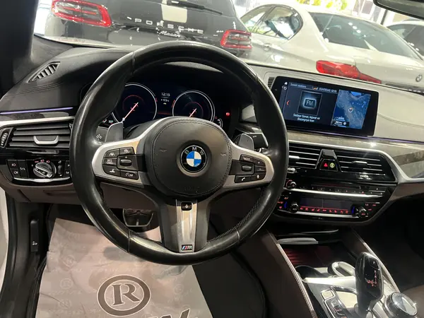 ب ام و، سری 5 سدان