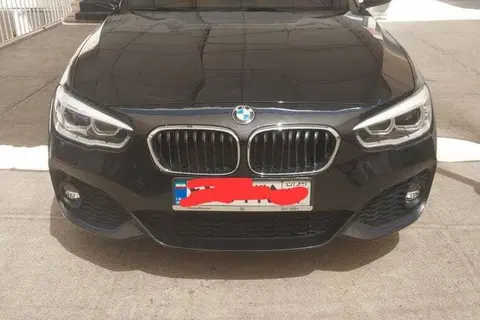 ب ام و، سری 1 هاچ بک