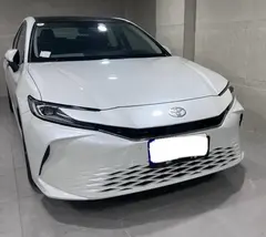 تویوتا، کمری هیبرید