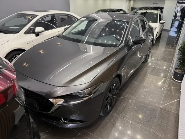 مزدا، 3 وارداتی