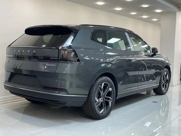 ولوو  XC70