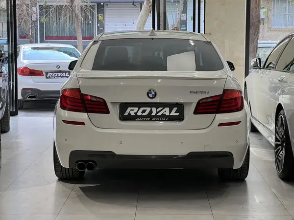 ب ام و، سری 5 سدان