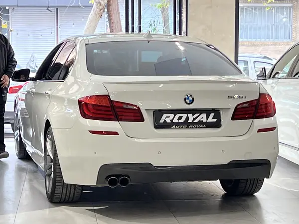 ب ام و، سری 5 سدان