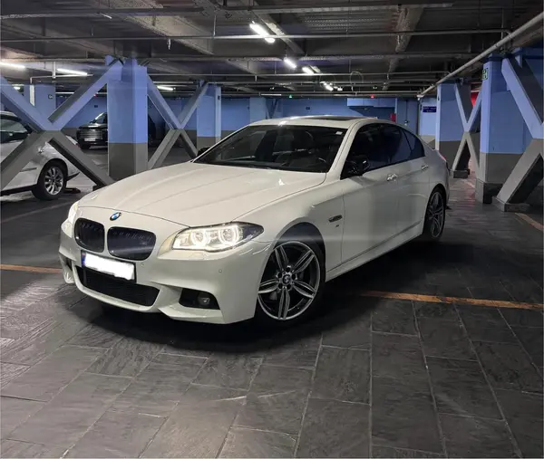 ب ام و، سری 5 سدان