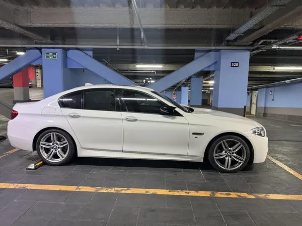 ب ام و، سری 5 سدان