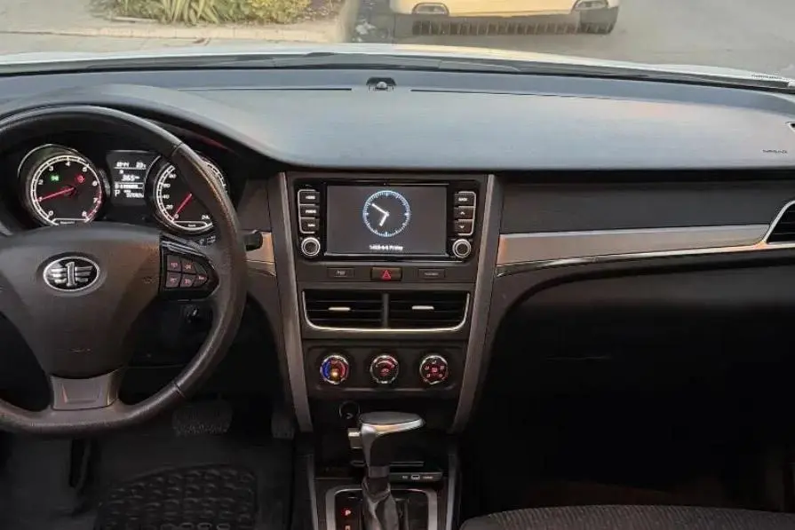 بسترن،  B30
