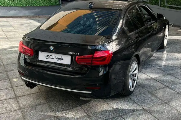 ب ام و، سری 3 سدان