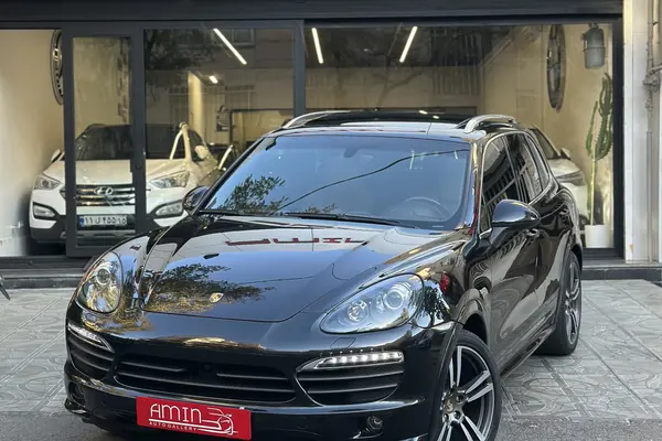 پورشه، کاین