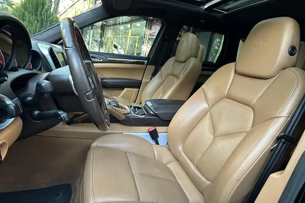 پورشه، کاین