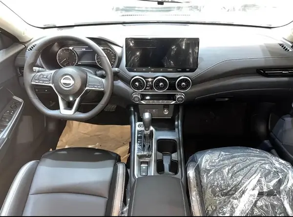 نیسان، سیلفی