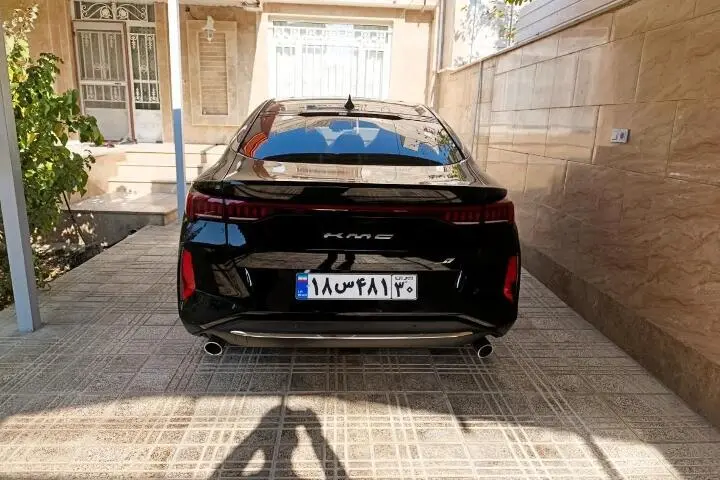 کی ام سی،  J7