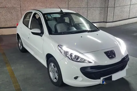 پژو، 207