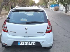 رنو، ساندرو