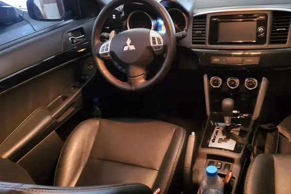 میتسوبیشی، لنسر