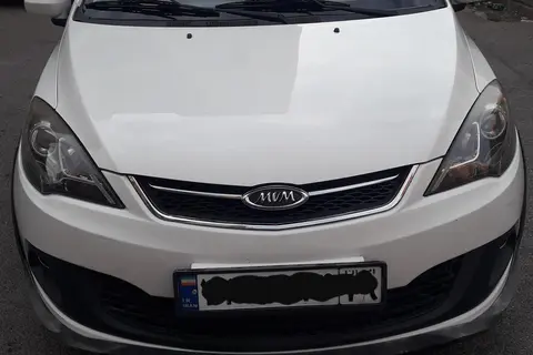 ام وی ام، 315هاچ بک