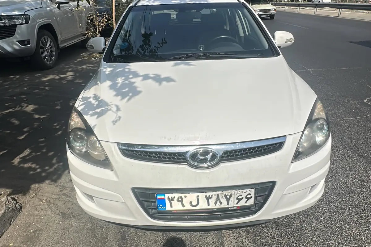 هیوندای  i30