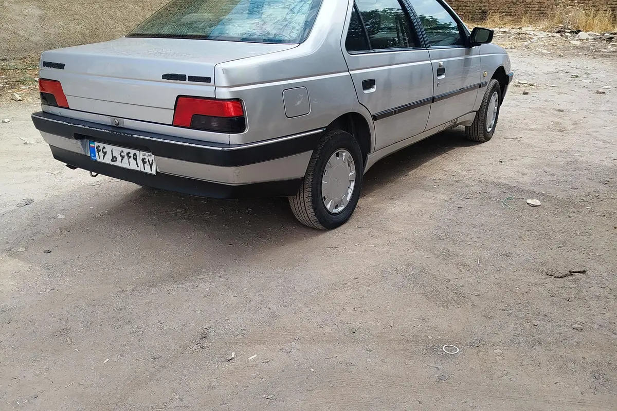 پژو،  405
