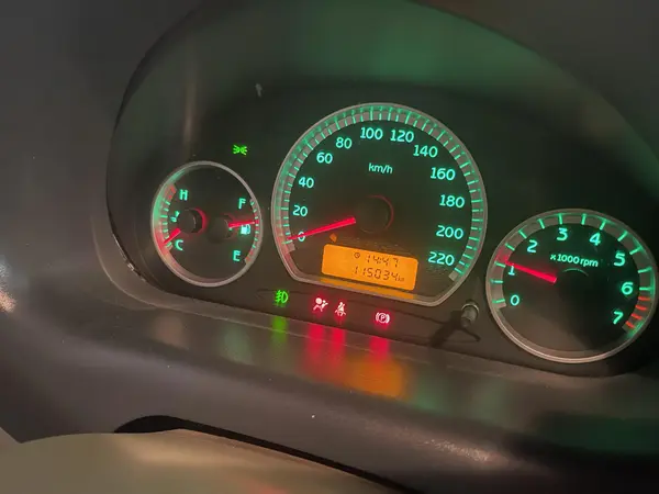 ام وی ام  110