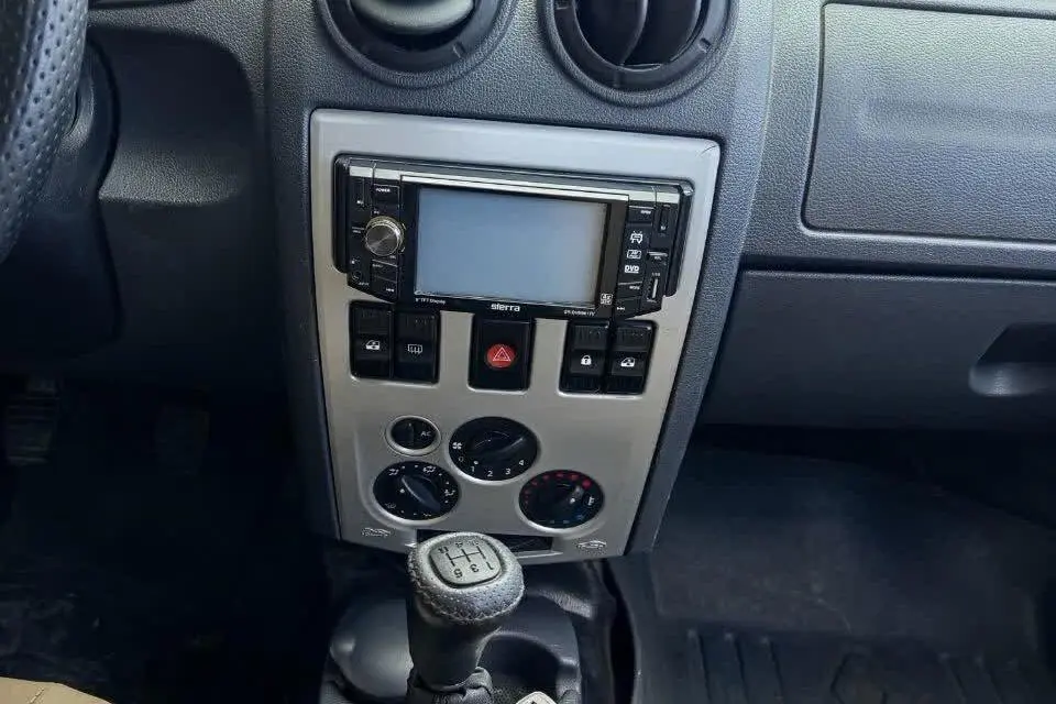 رنو  تندر 90