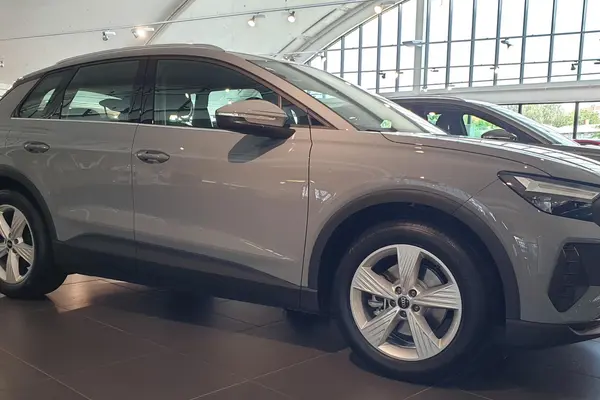 آئودی، Q4 e-tron