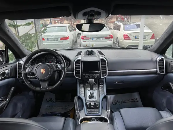 پورشه، کاین