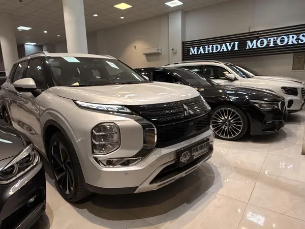 میتسوبیشی، اوتلندر