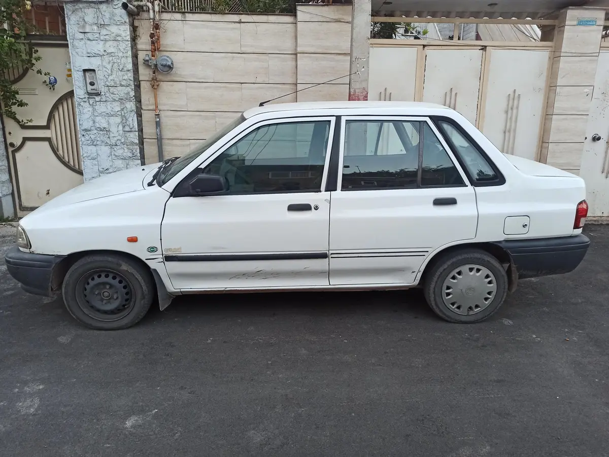 پراید،  صندوق دار