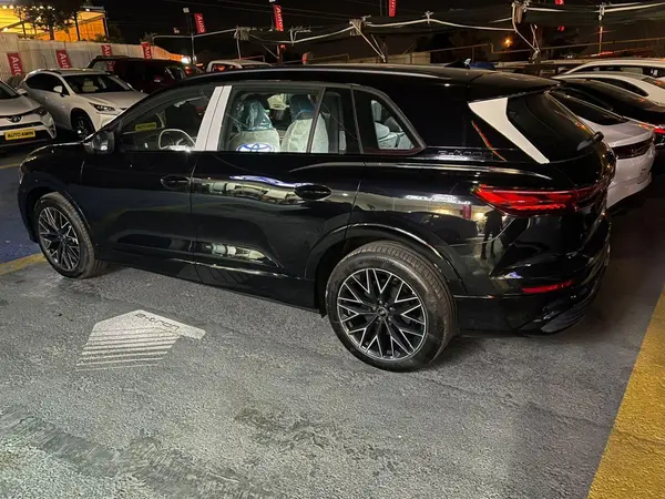 آئودی، Q5 e-tron