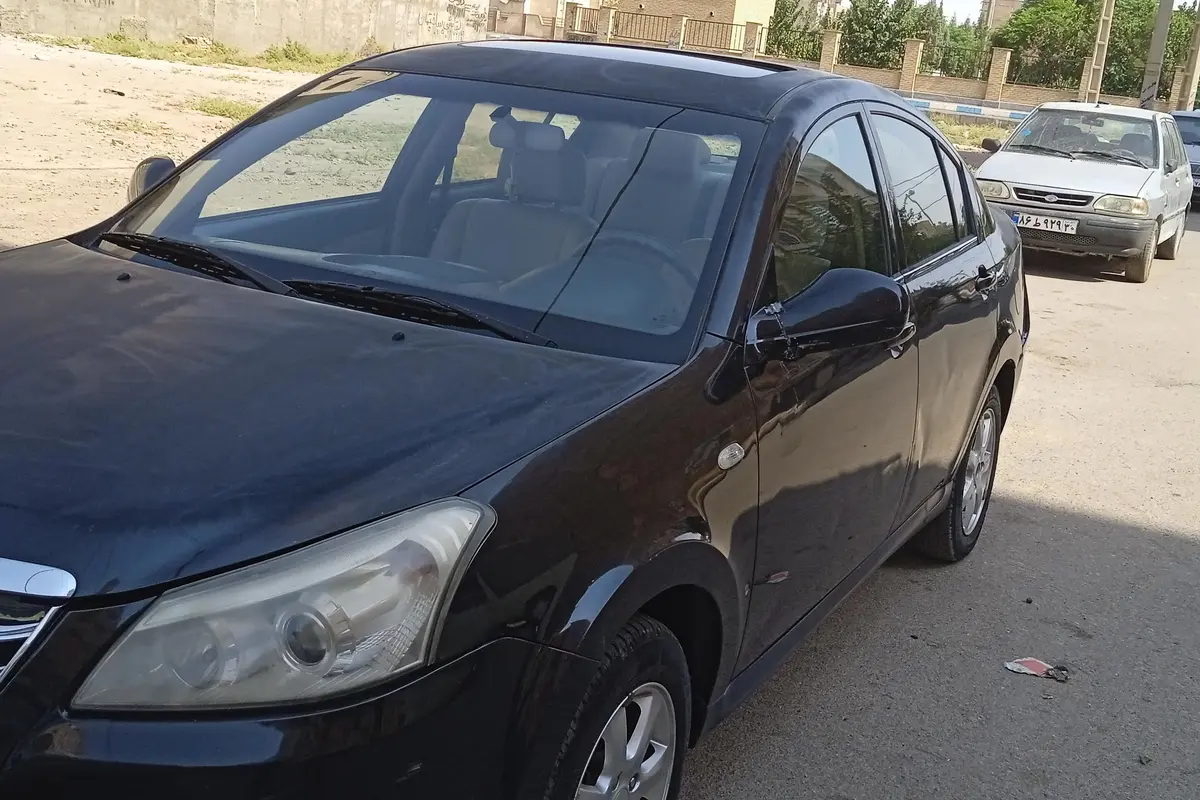 ام وی ام،  550