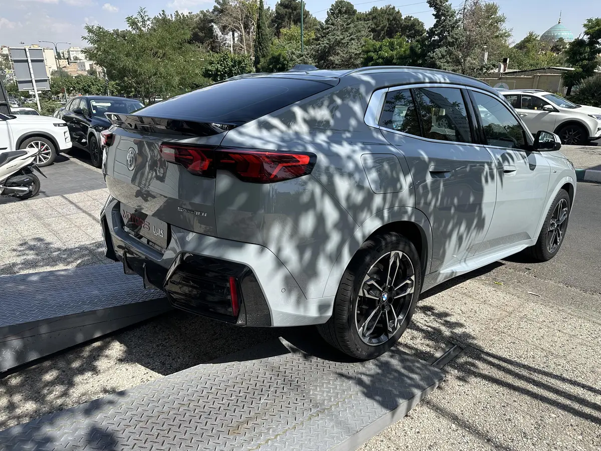 ب ام و  X2