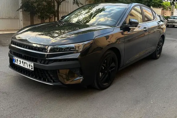 کی ام سی  J7