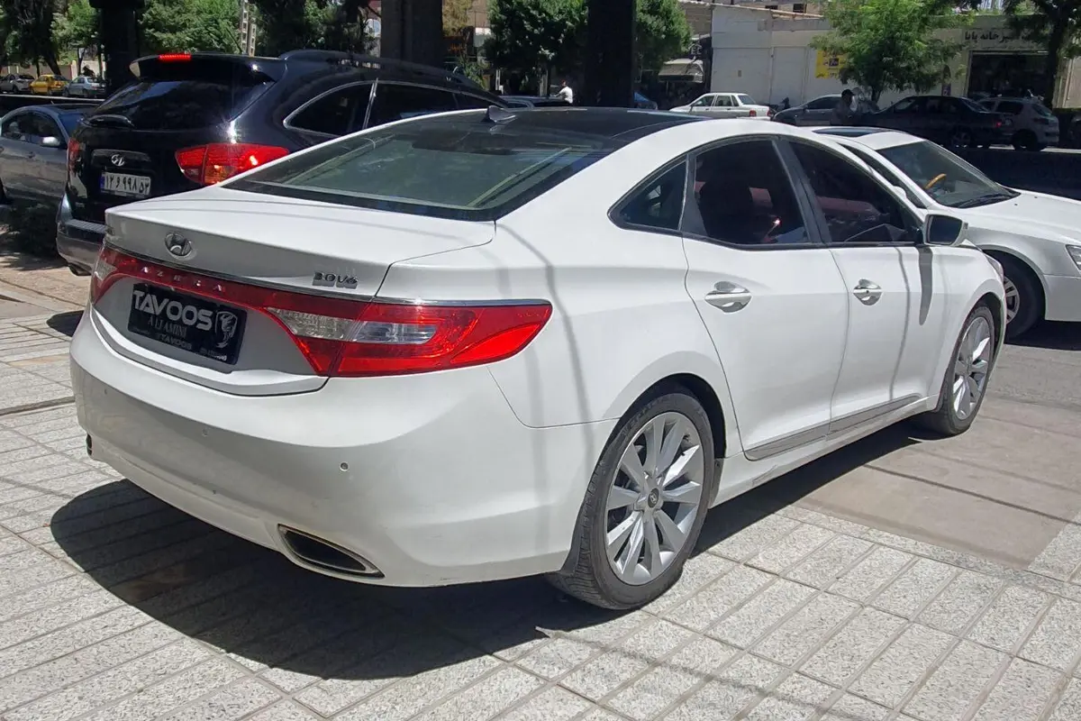 هیوندای  آزرا (گرنجور)
