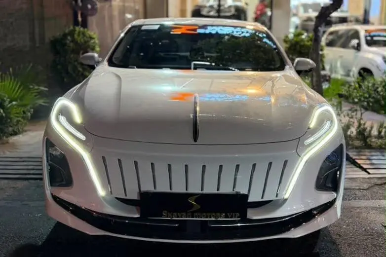 هونگچی،  E-QM5