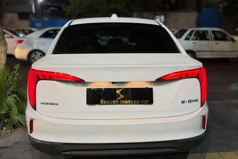 هونگچی،  E-QM5