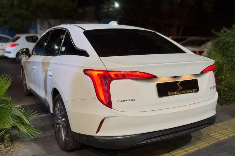هونگچی،  E-QM5