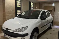 پژو، 206
