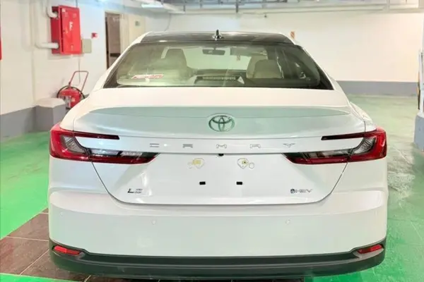 تویوتا، کمری هیبرید