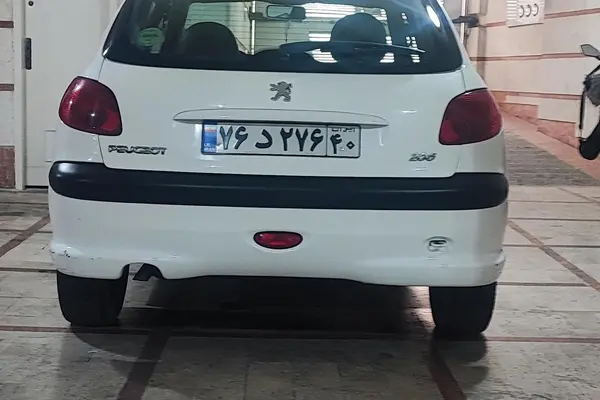 پژو، 206