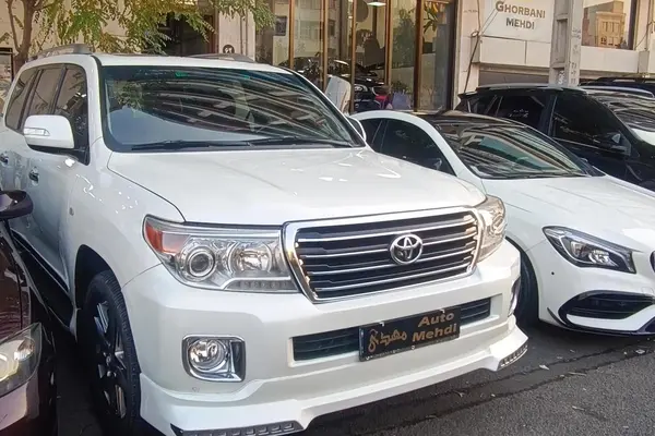 تویوتا، لندکروز چهار در