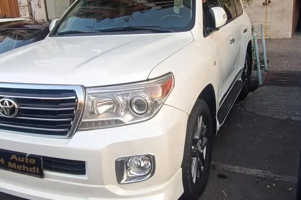 تویوتا، لندکروز چهار در