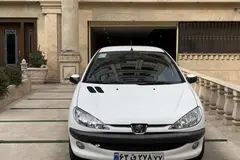پژو، 206