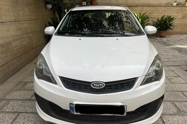 ام وی ام  315هاچ بک