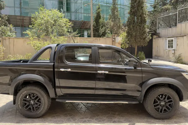 کی ام سی  T8