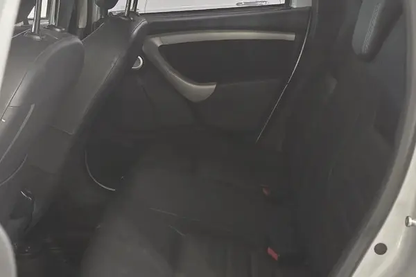 رنو  داستر