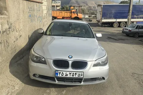 ب ام و، سری 5 سدان