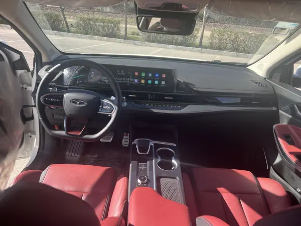 فونیکس، آریزو 6 جی تی (Z6 GT)